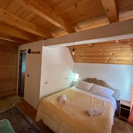 Guest house Prek Bjeshka *